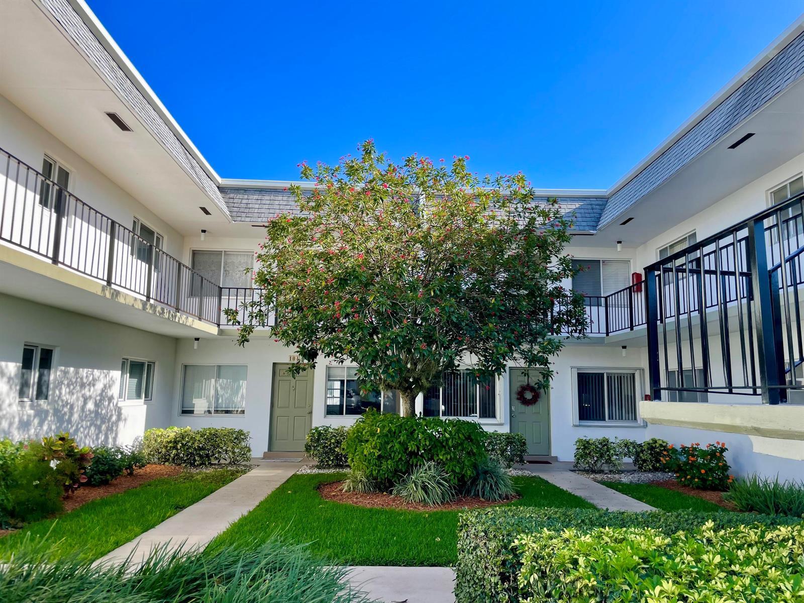 2920 Cynthia Lane # 203, FL 33461