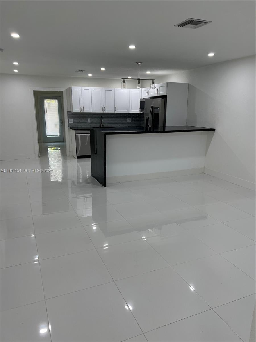 2014 NW 60th Ave # 2014, Lauderhill FL 33313