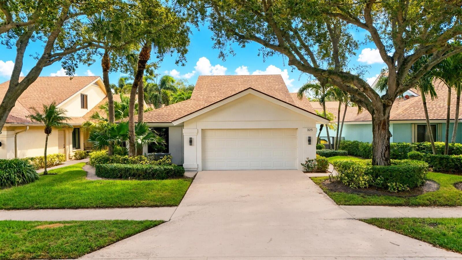 325 LEEWARD Drive, Jupiter FL 33477