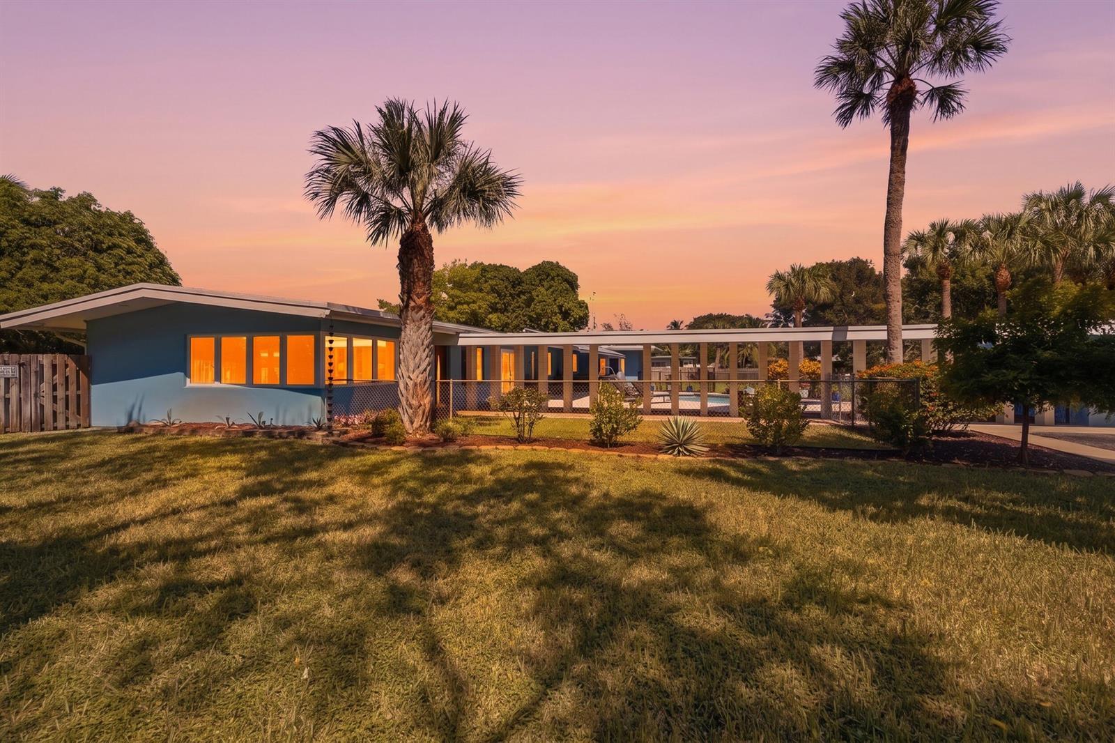 4501 E COUNTRY CLUB Circle, Plantation FL 33317