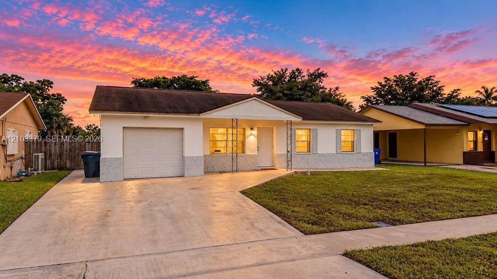 405 SW 78th Ter, North Lauderdale FL 33068