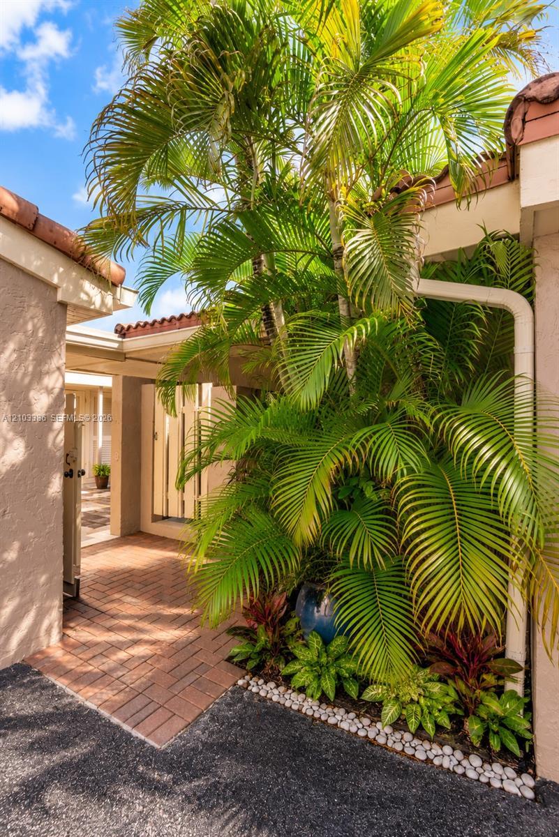 103 Tweedbrook Ln # 101, Hollywood FL 33021