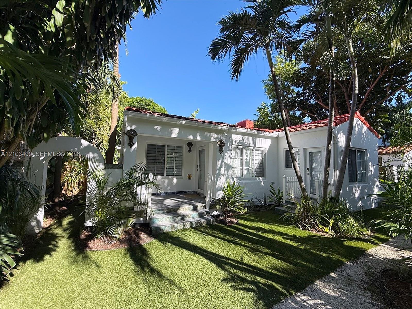719 Lenox Ave, Miami Beach FL 33139
