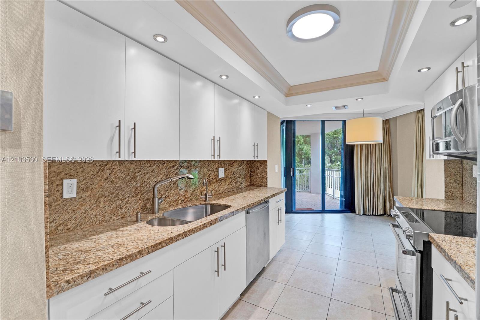2000 Towerside Ter # 301, Miami FL 33138