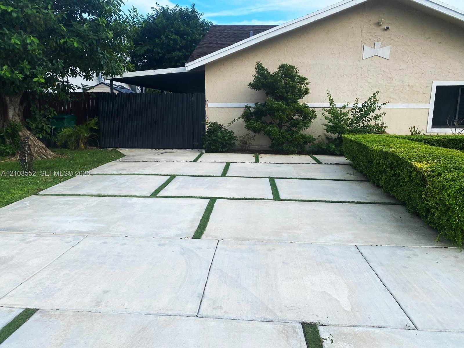 9311 SW 100th Ave Rd, Miami FL 33176