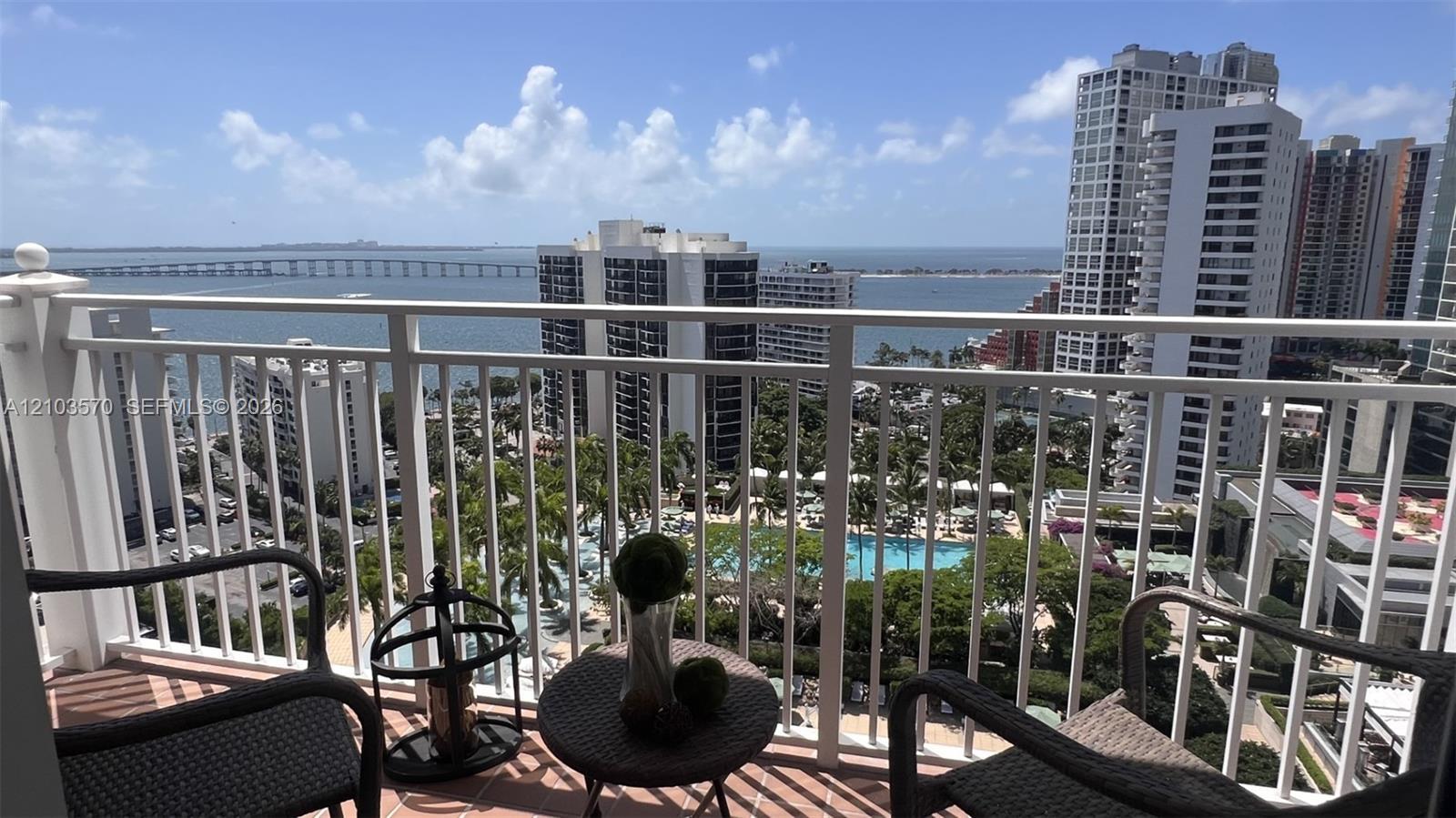185 SE 14th Ter # 2007, Miami FL 33131