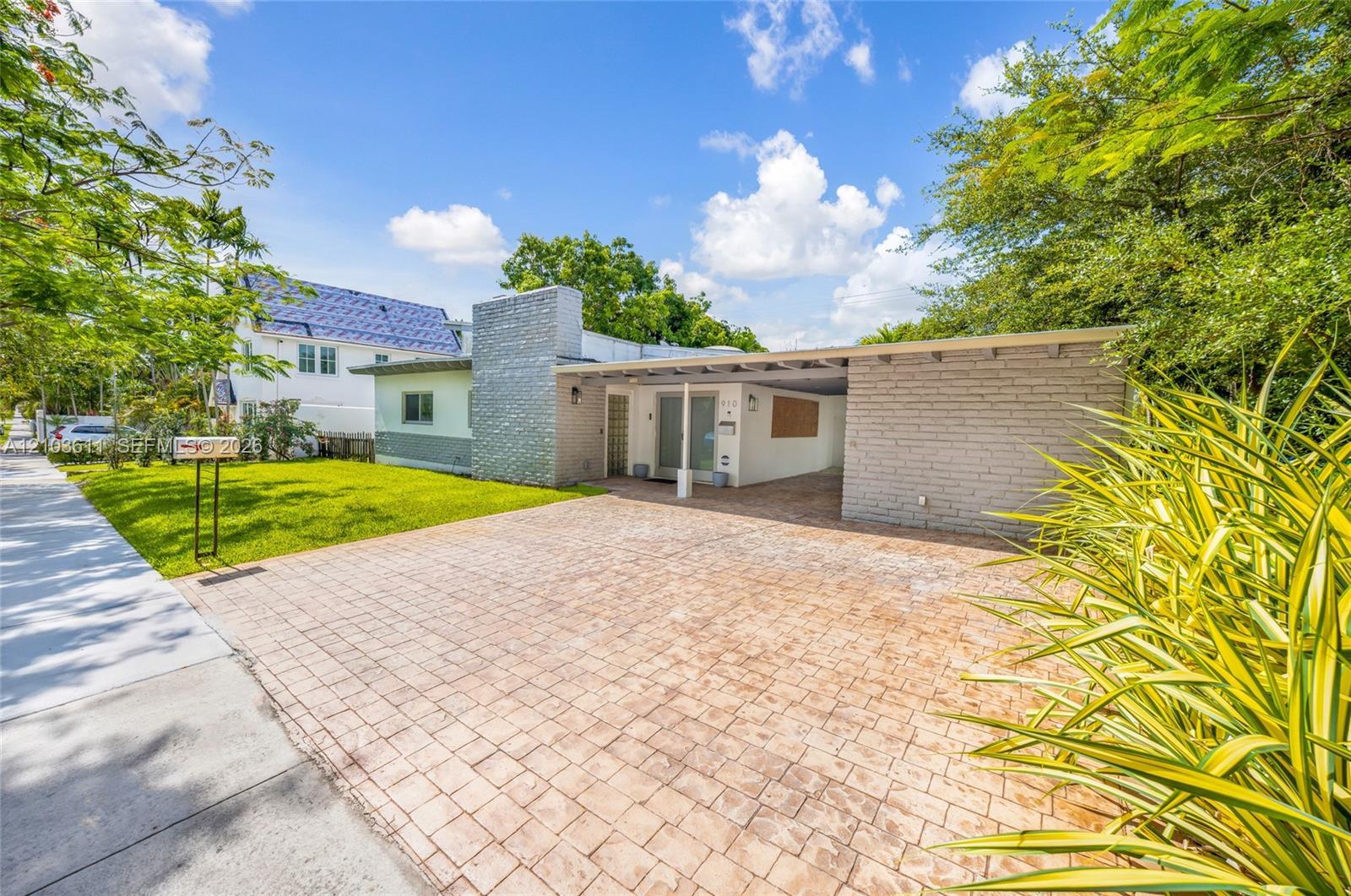 910 NE 81st St # 910, Miami FL 33138