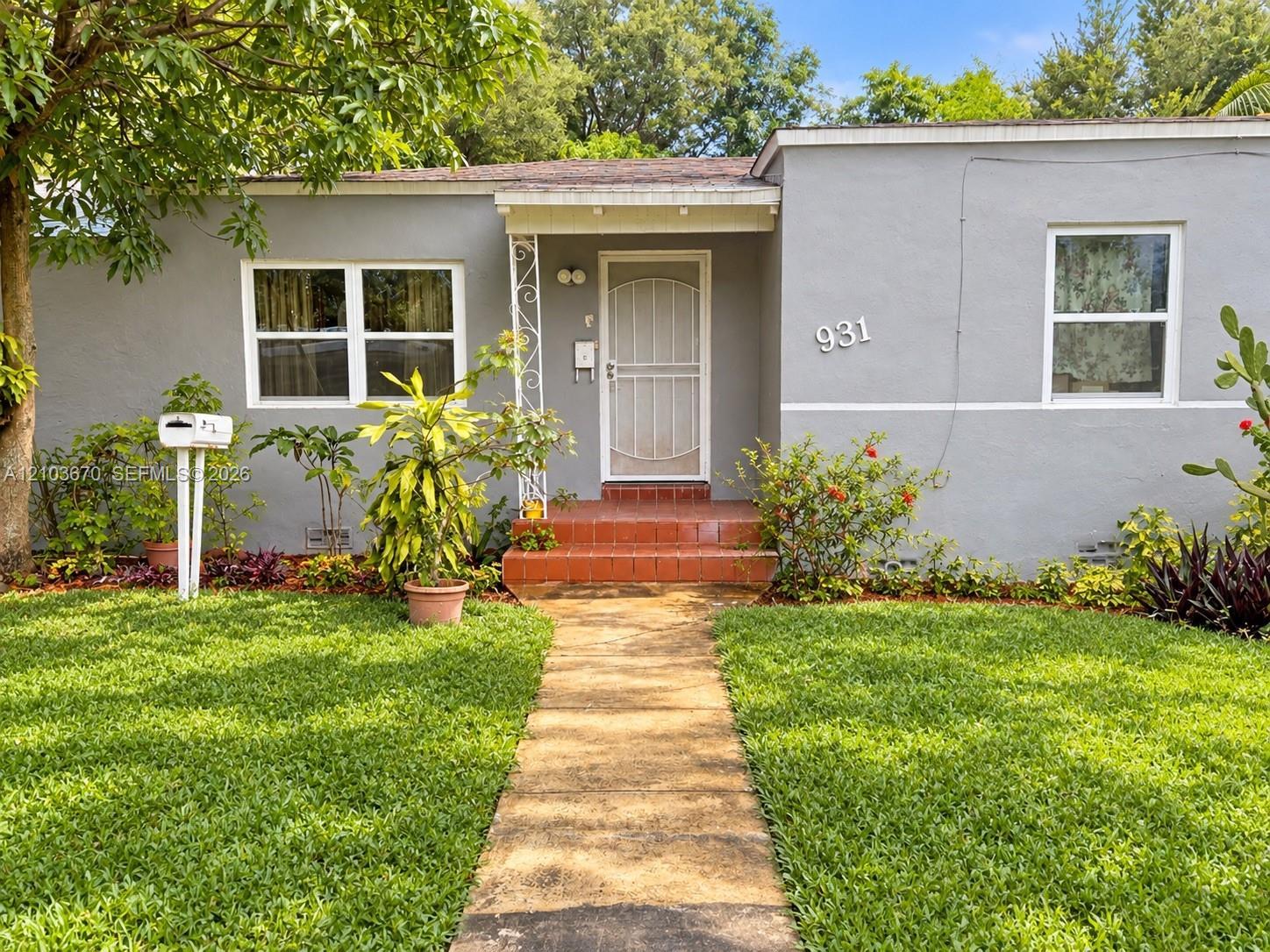 931 NE 130th St, North Miami FL 33161