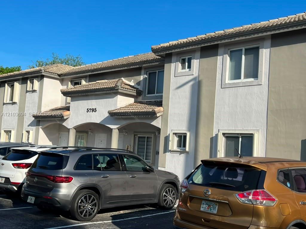 5795 NW 109th Ave # 8, Doral FL 33178