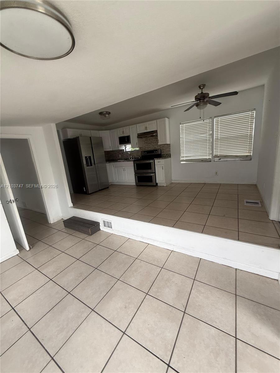 4615 SW 46 Ln, Davie FL 33314
