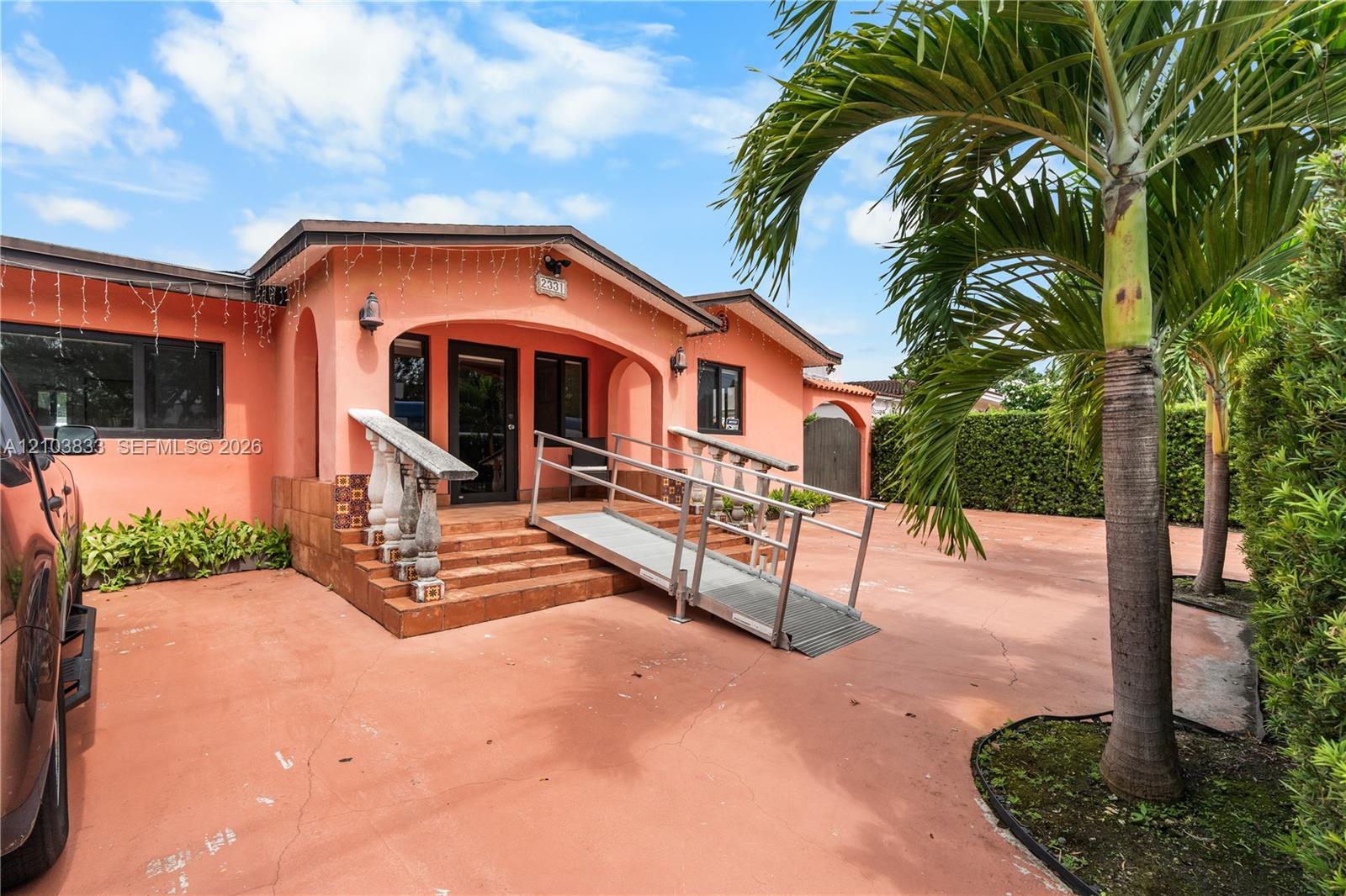 2331 SW 7th St, Miami FL 33135