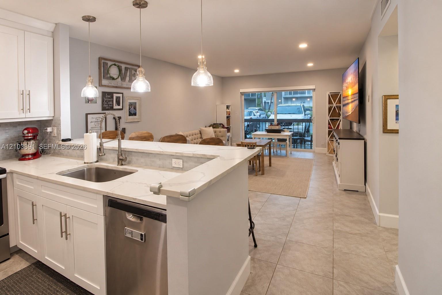 7840 Camino Real # 110, Miami FL 33143