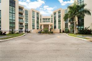 2075 SW 122nd Ave # 322, Miami FL 33175
