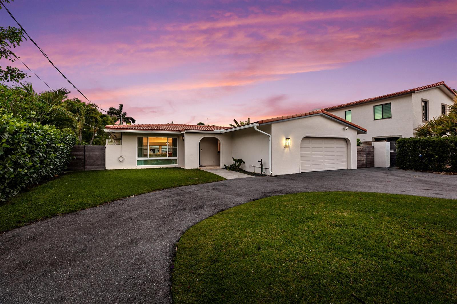 2417 NE 19th Avenue, Wilton Manors FL 33305