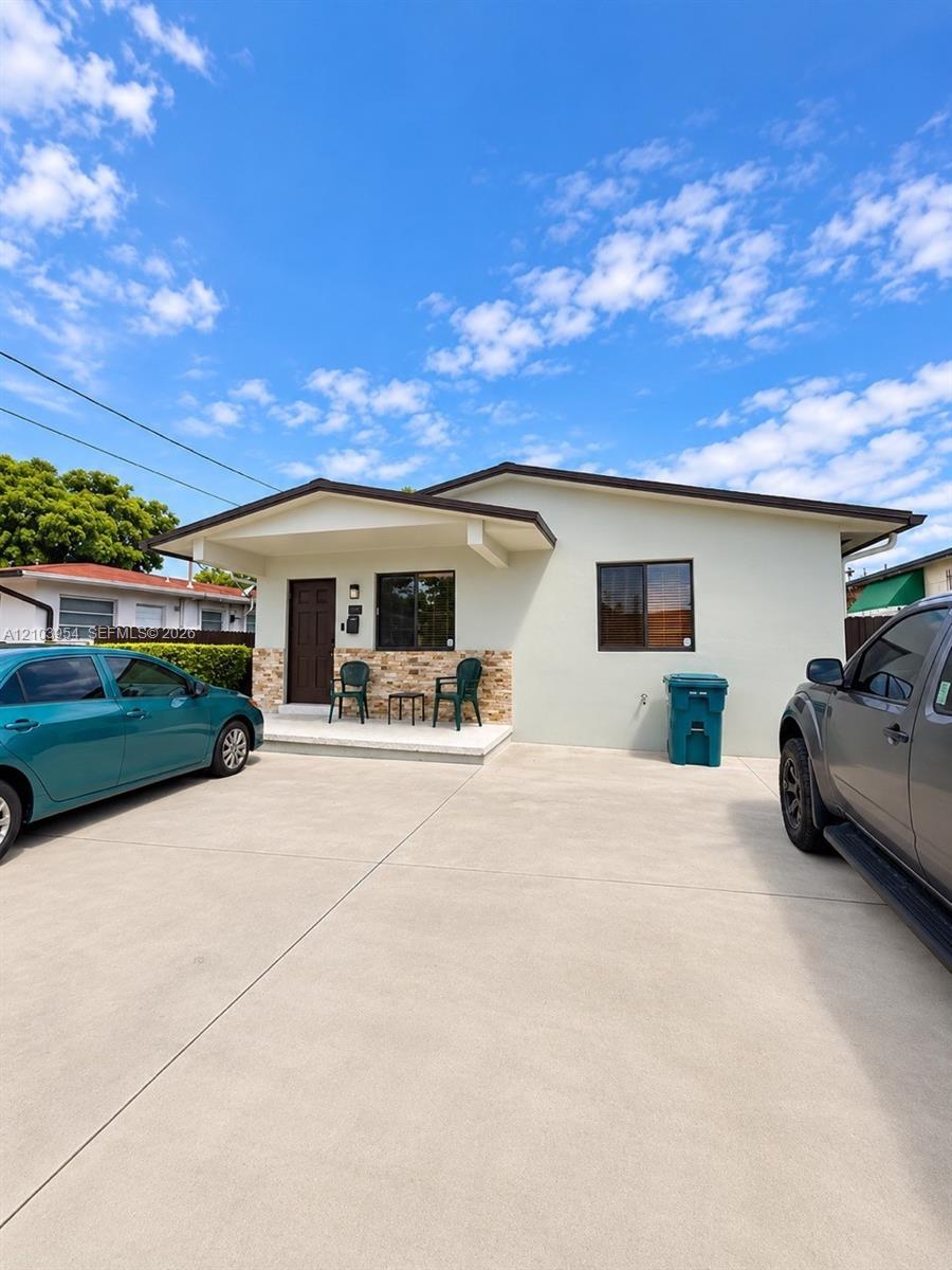 1709 NW 5th St, Miami FL 33125