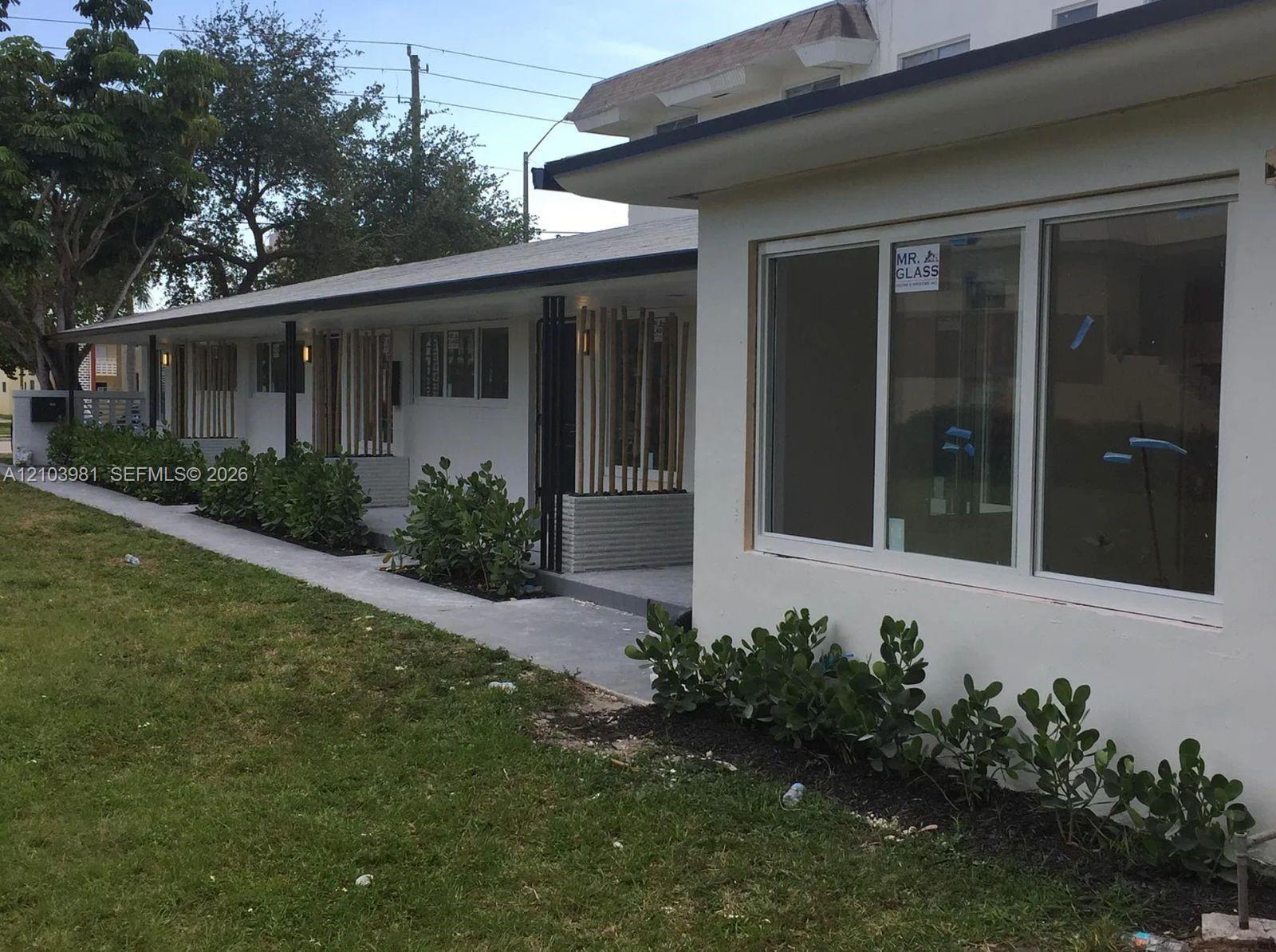 2121 NE 167th St # 3, North Miami Beach FL 33162