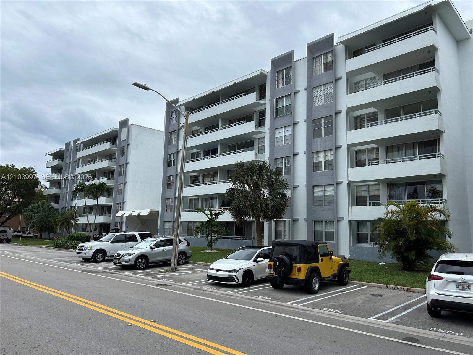 1080 94th St # 501, Bay Harbor Islands FL 33154