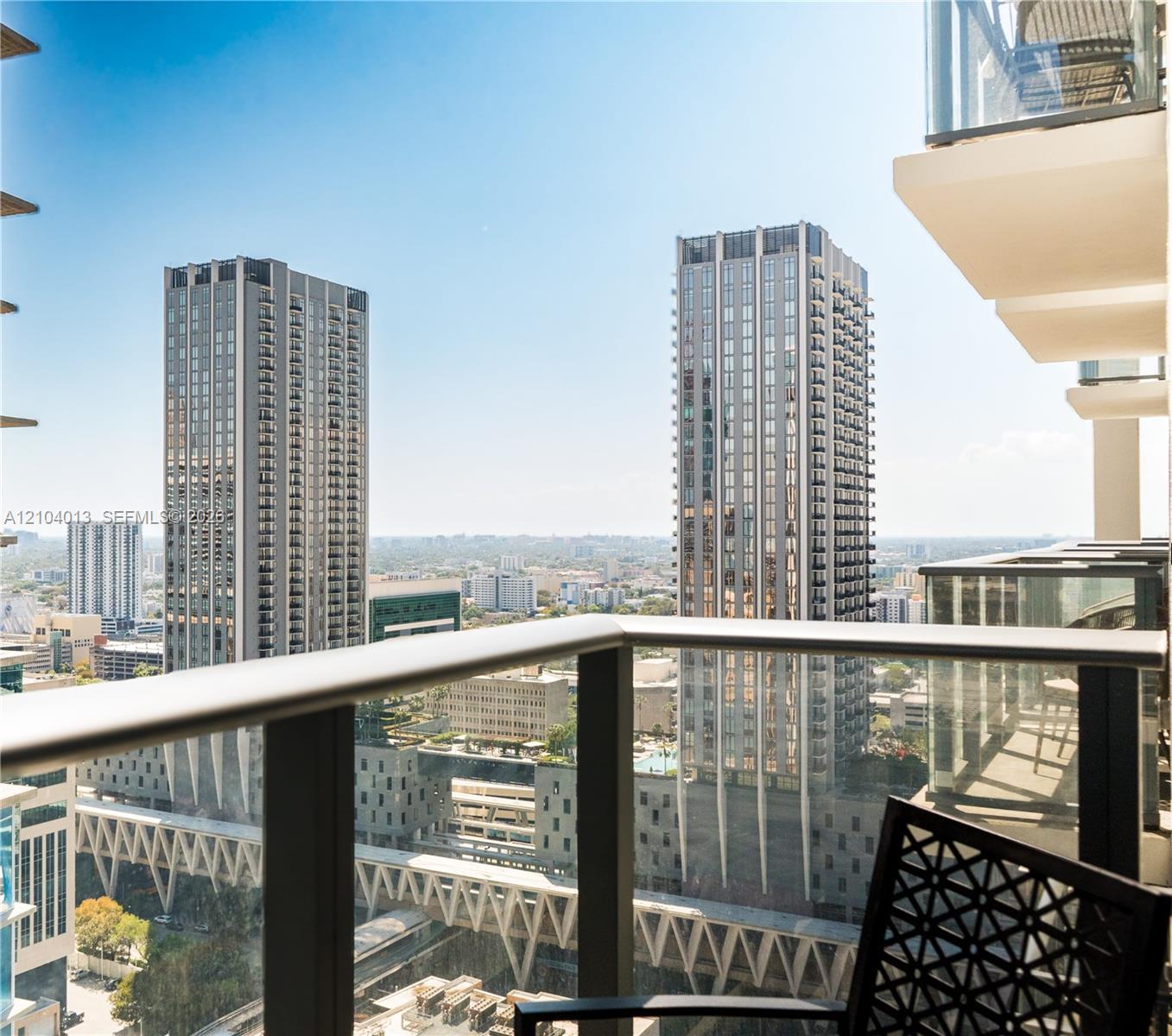 11 NE 6th St # 3005, Miami FL 33132