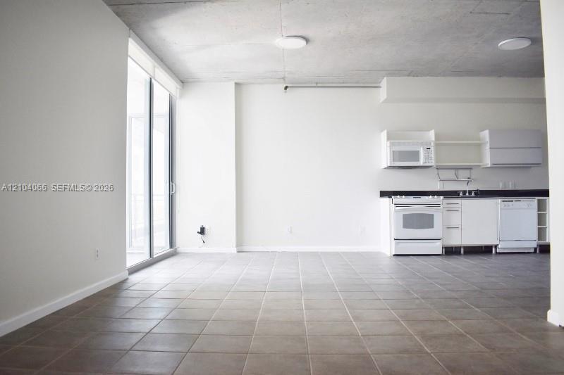 690 SW 1st Ct # 2325, Miami FL 33130