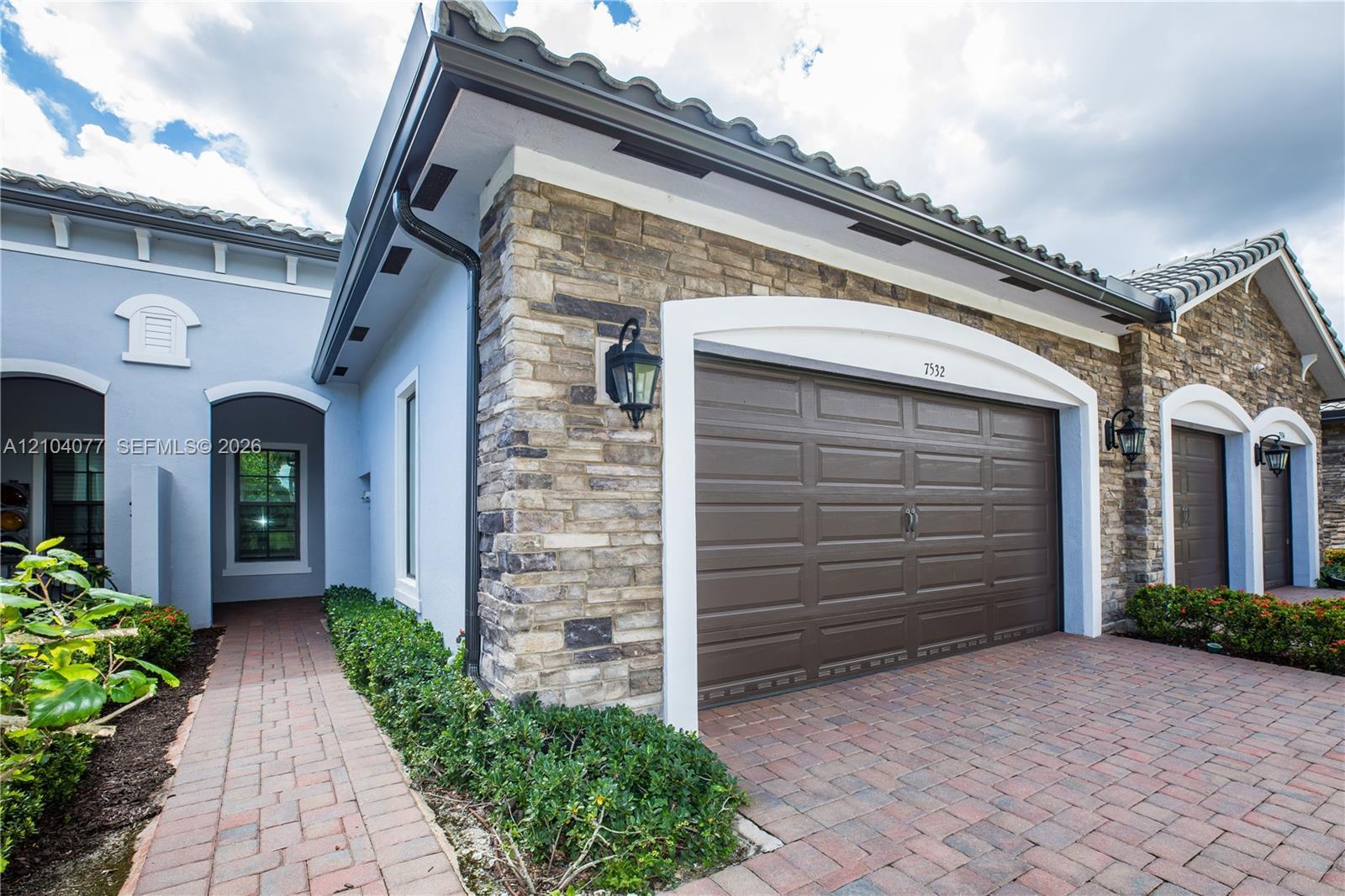 7532 N Blue Spring Dr, Parkland FL 33067
