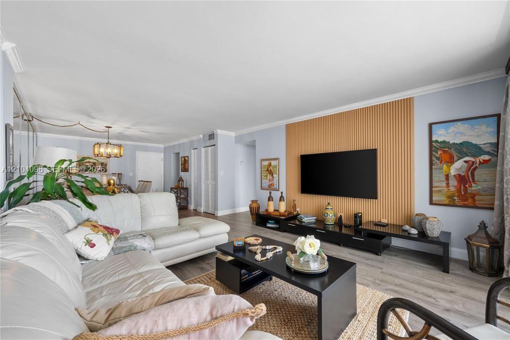 1849 S Ocean Dr # 1112, Hallandale Beach FL 33009