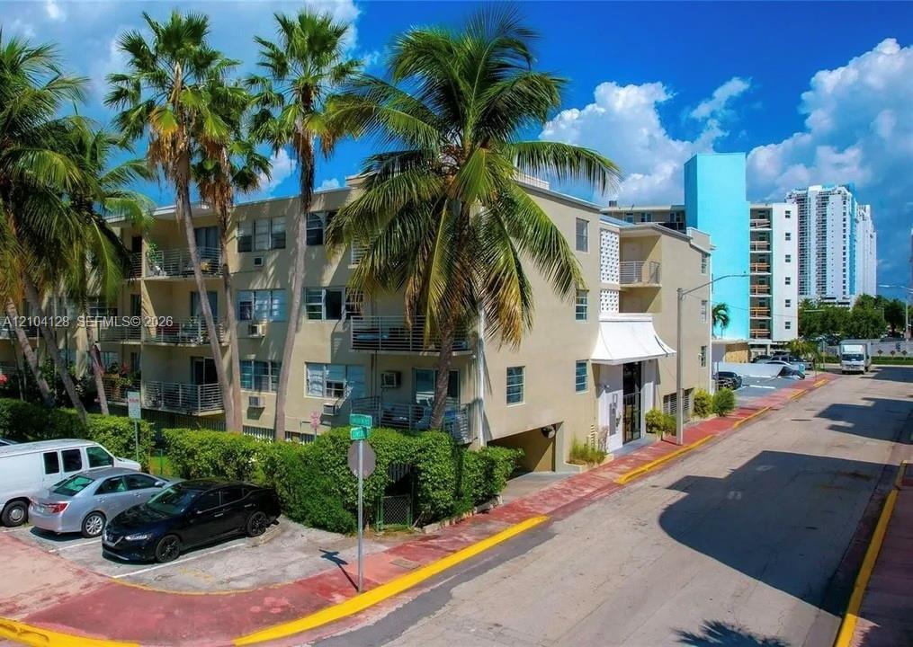 1441 Lincoln Rd # 207, Miami Beach FL 33139