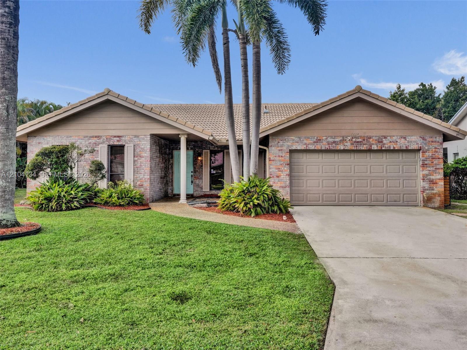 7014 NW 43rd St, Coral Springs FL 33065