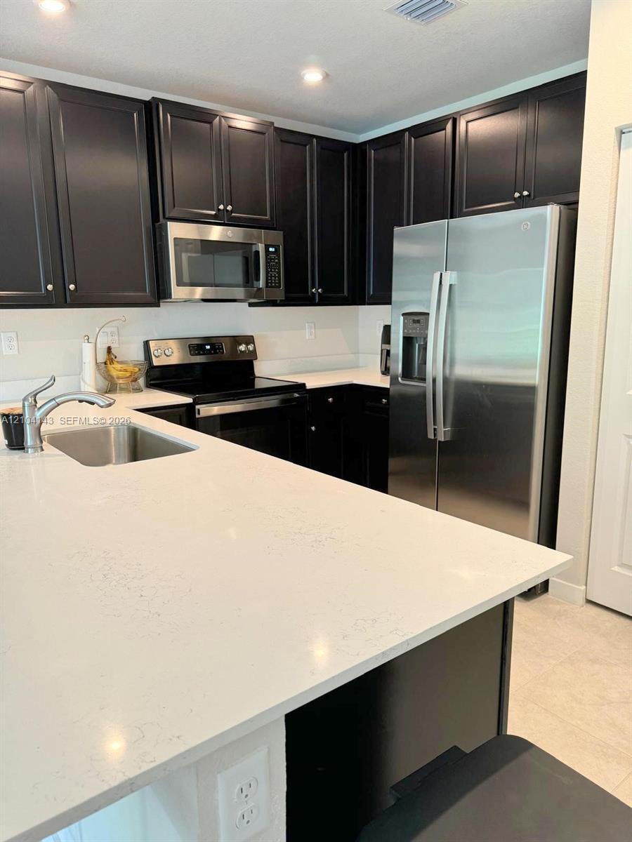 1045 NW 4th Ter, Florida City FL 33034