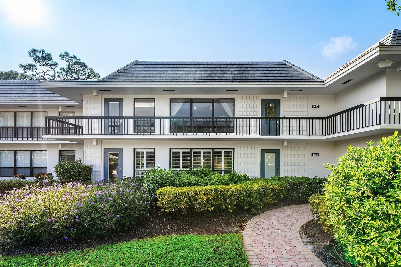 4660 Kittiwake Court, Boynton Beach FL 33436