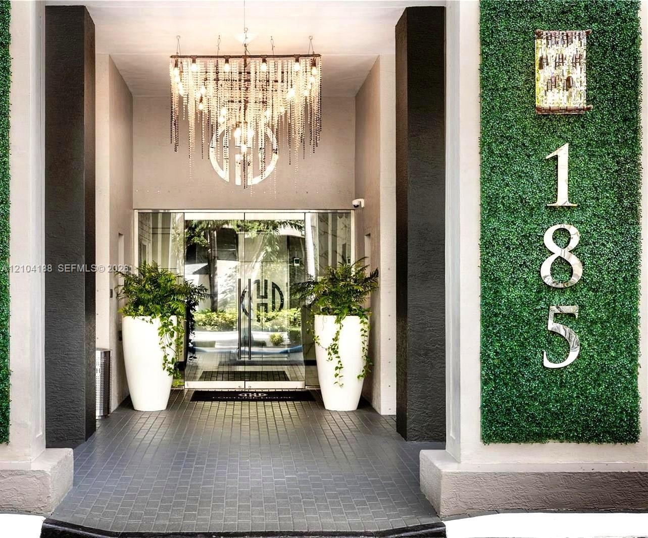 185 SE 14th Ter # 1703, Miami FL 33131