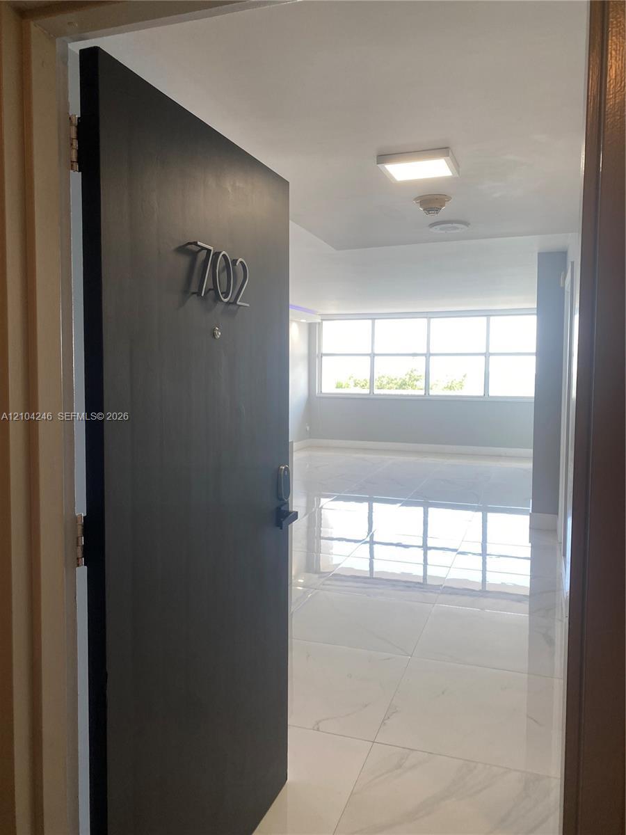 1420 Brickell Bay Dr # 702E, Miami FL 33131