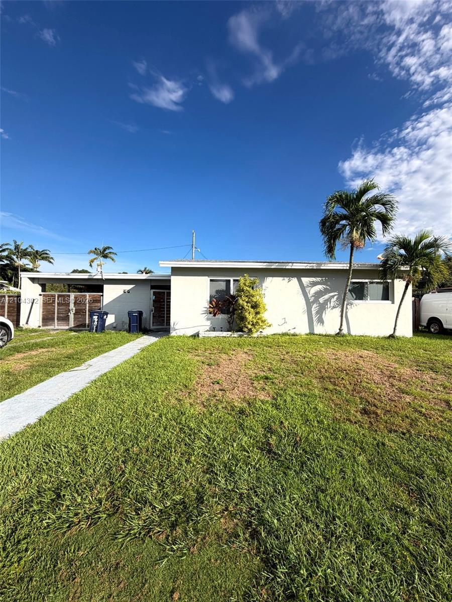 9981 Jamaica Dr, Cutler Bay FL 33189