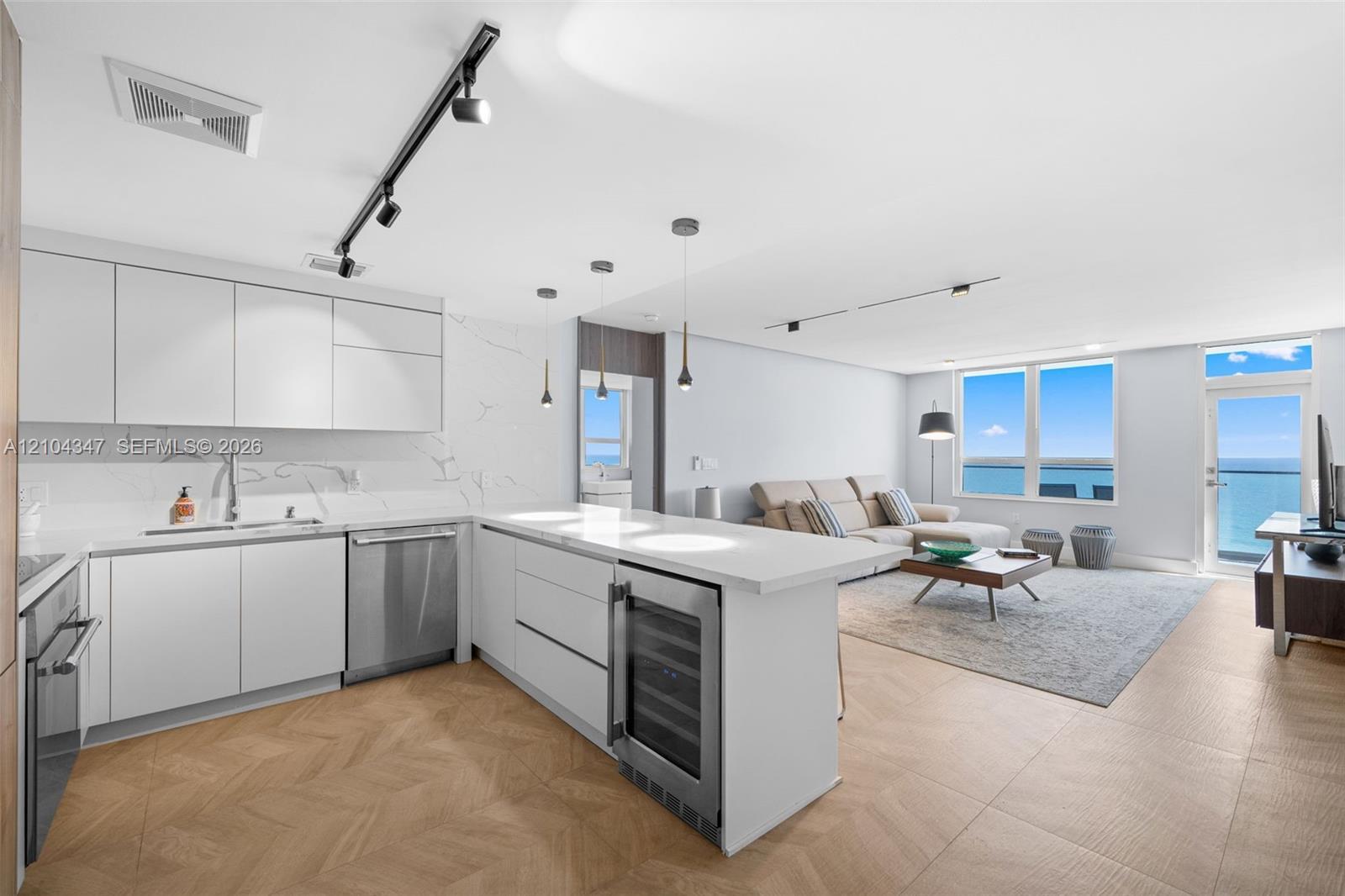 10185 Collins Ave # 919, Bal Harbour FL 33154