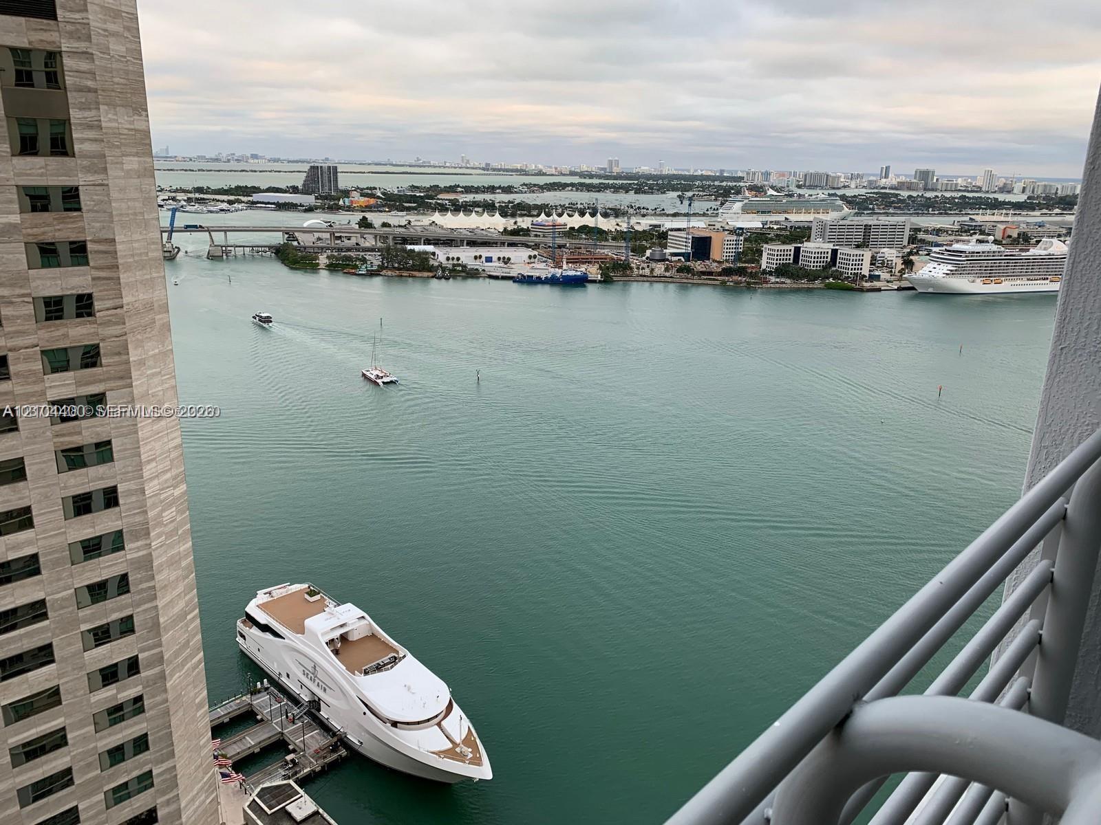 335 S Biscayne Blvd # 3406, Miami FL 33131