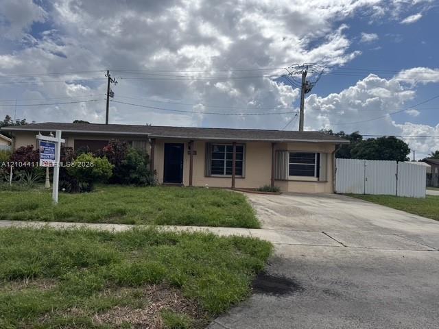 6920 SW 8th St, Pembroke Pines FL 33023