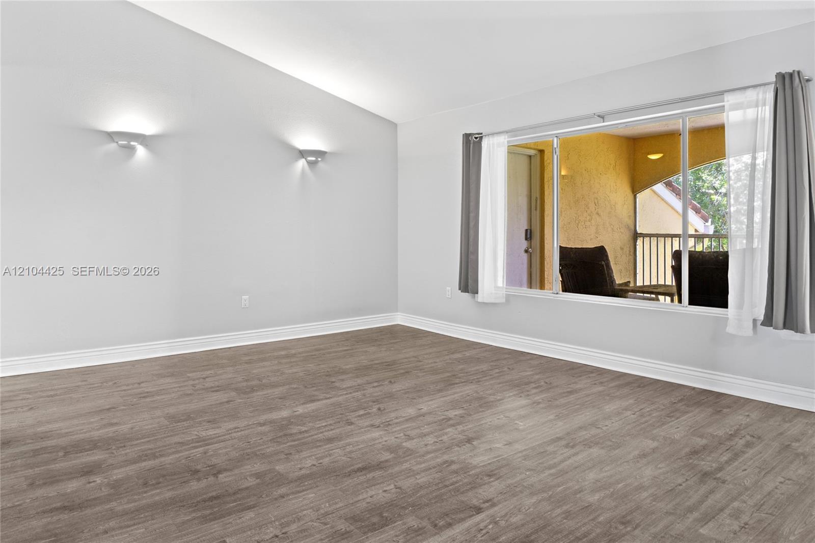 2371 NW 33rd St # 714, Oakland Park FL 33309