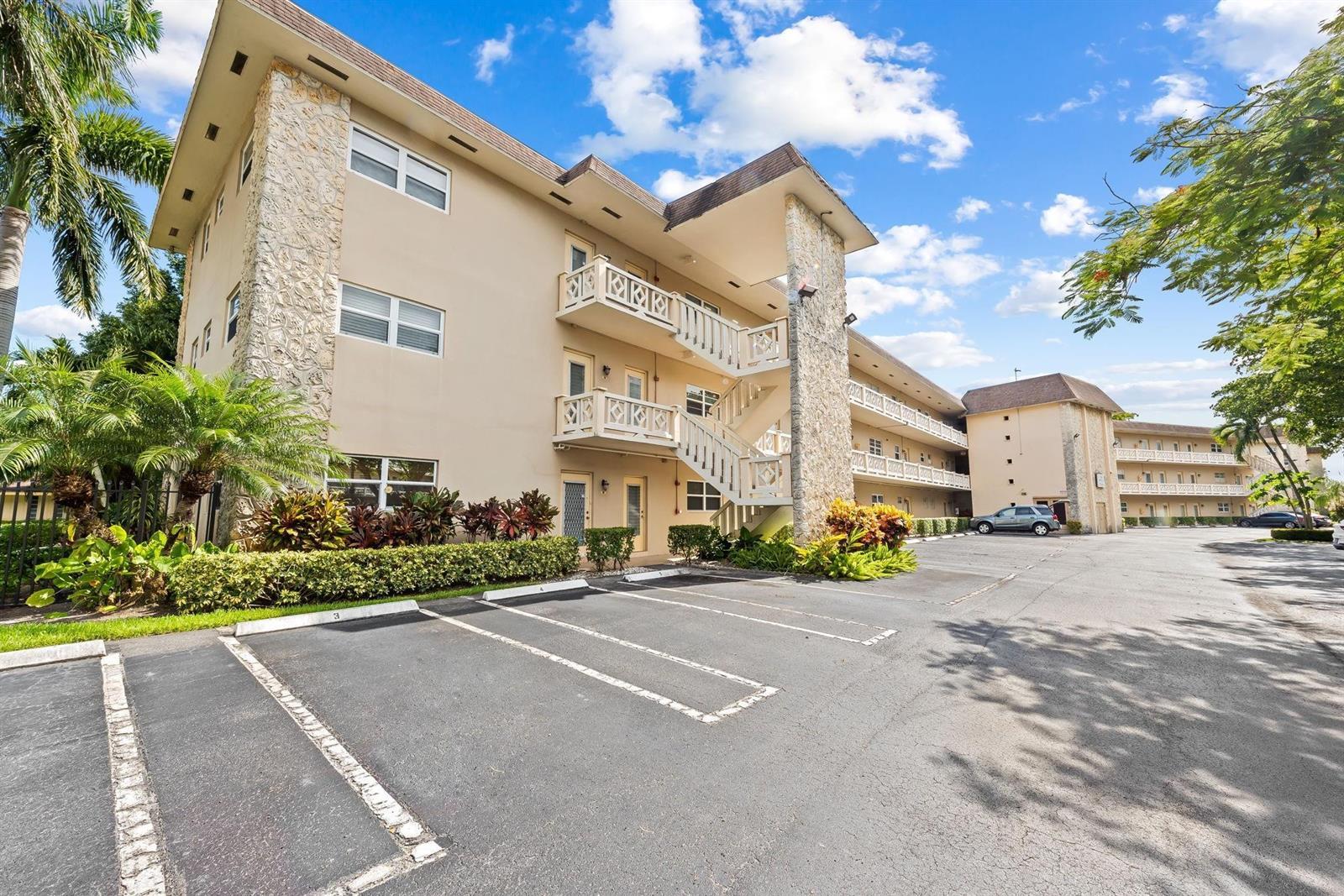 5100 NW 35TH Street # 110, Lauderdale Lakes FL 33319