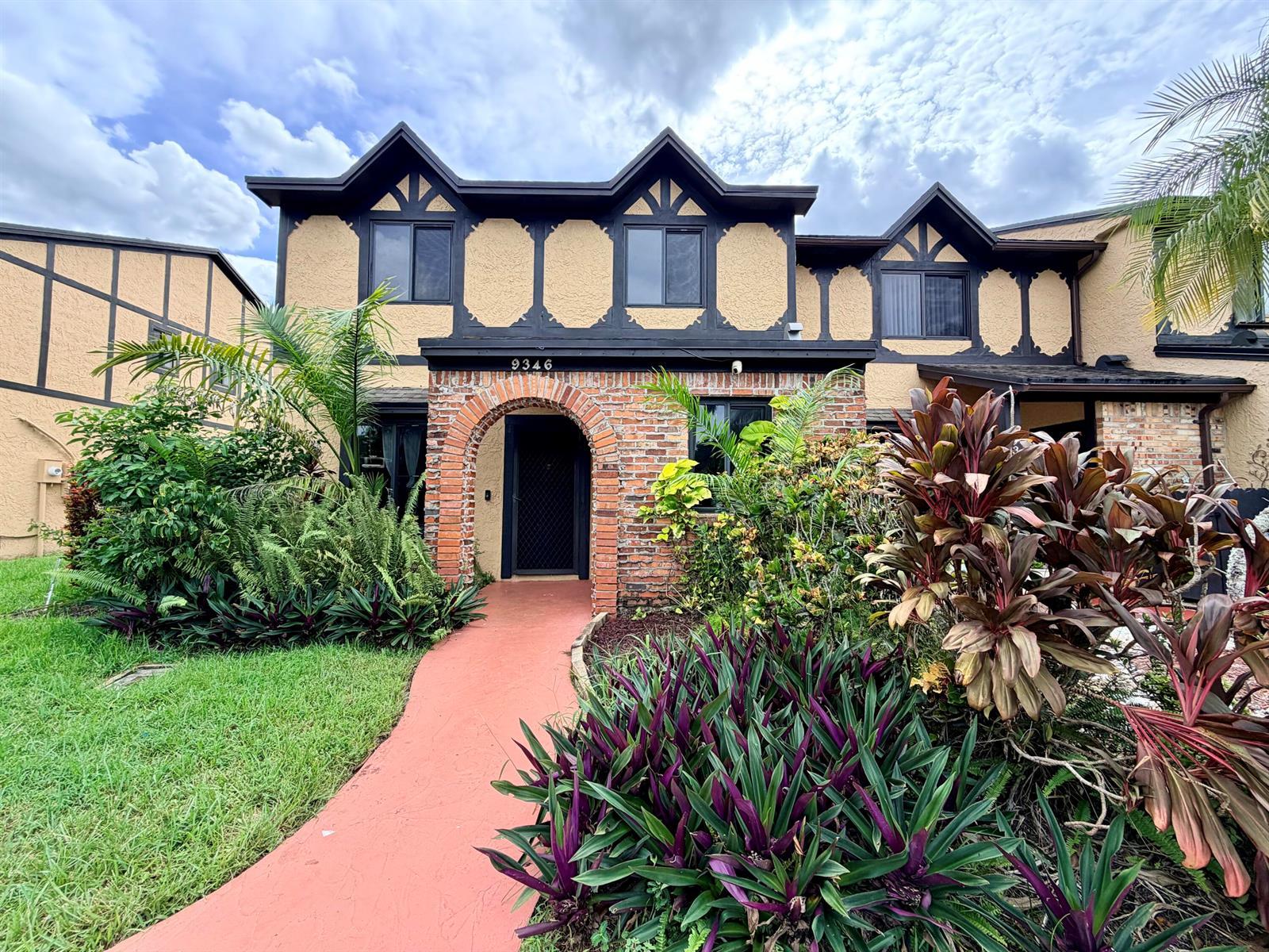 9346 NW 49TH Place, Sunrise FL 33351