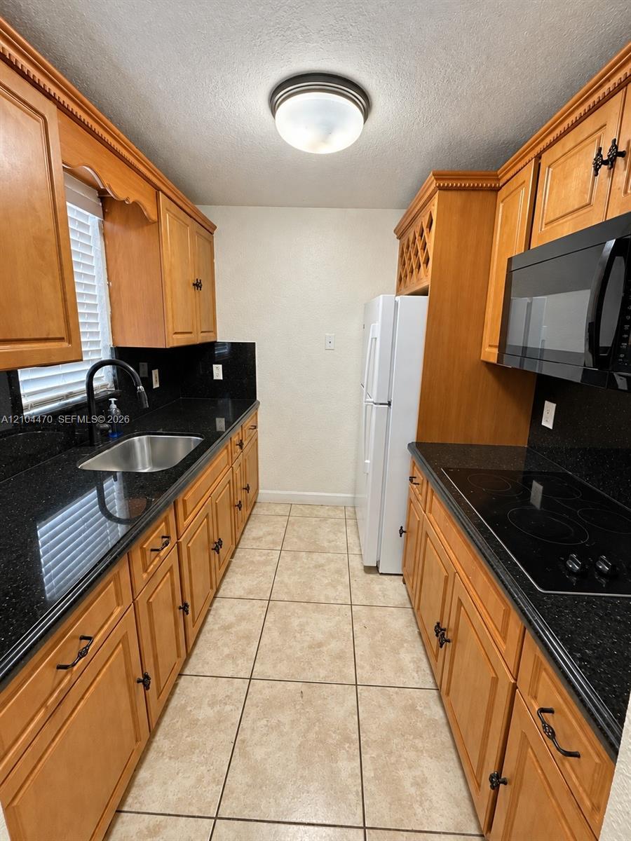 7105 W 13th Ave # 302, Hialeah FL 33014