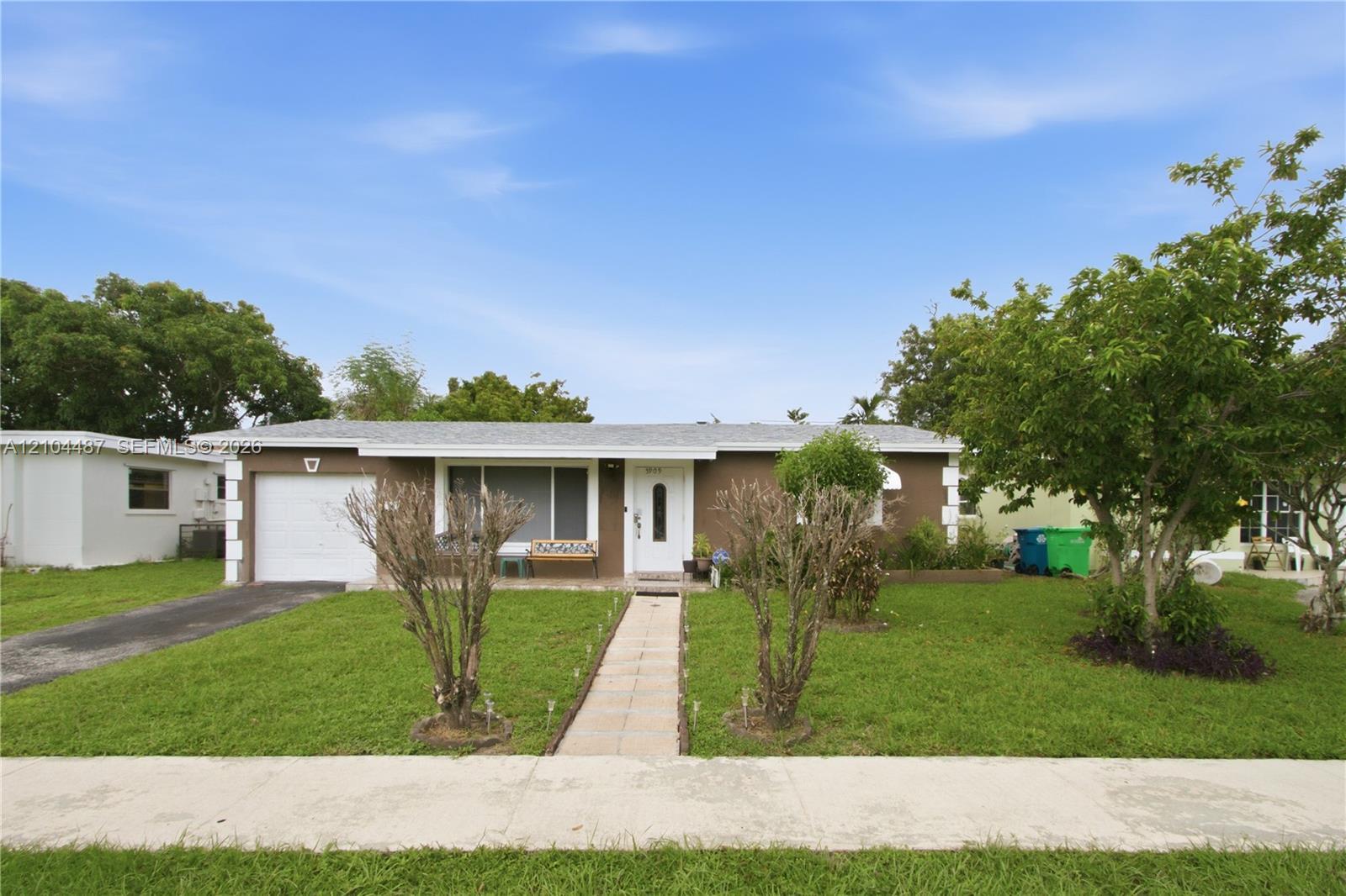 5909 NW 16th Ct, Sunrise FL 33313
