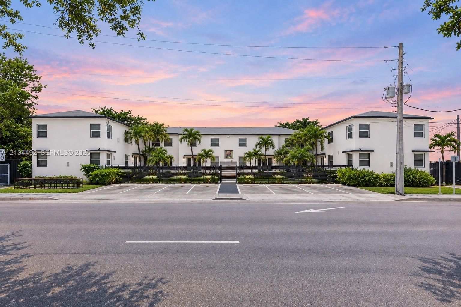 577 NE 82nd St # 16, Miami FL 33138