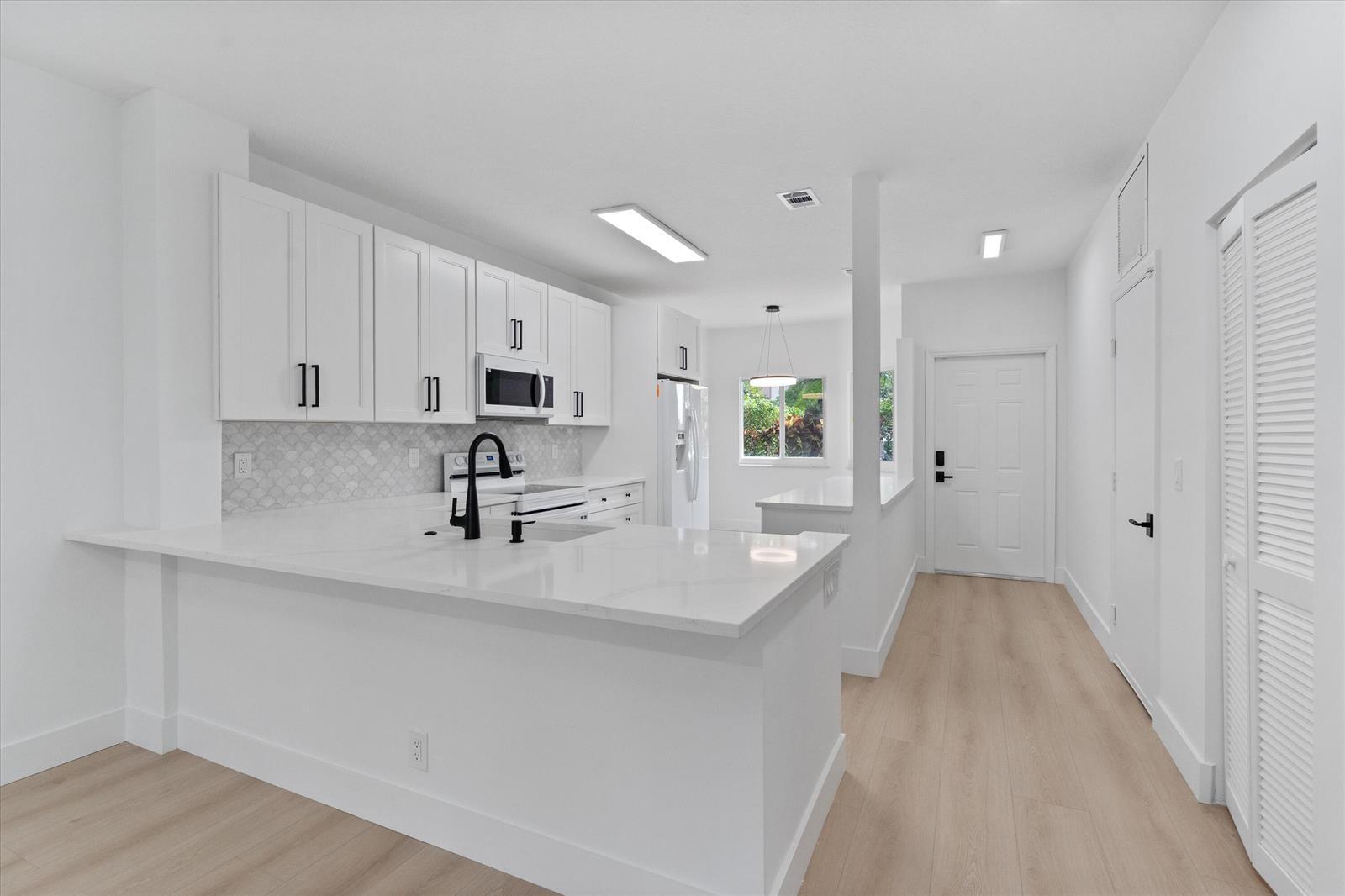 6809 VIA REGINA, Boca Raton FL 33433