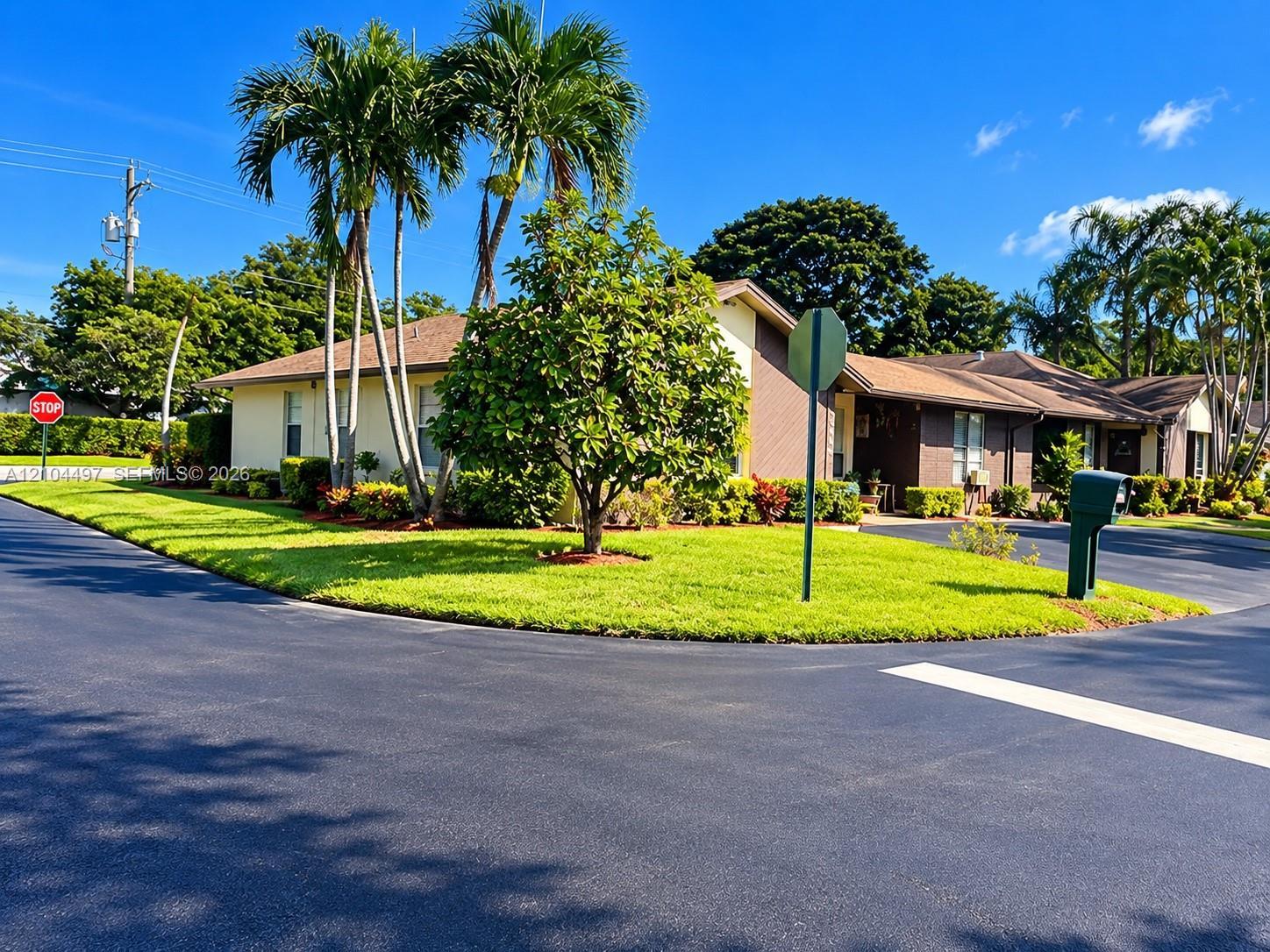 2074 SW 71st Way, Davie FL 33317