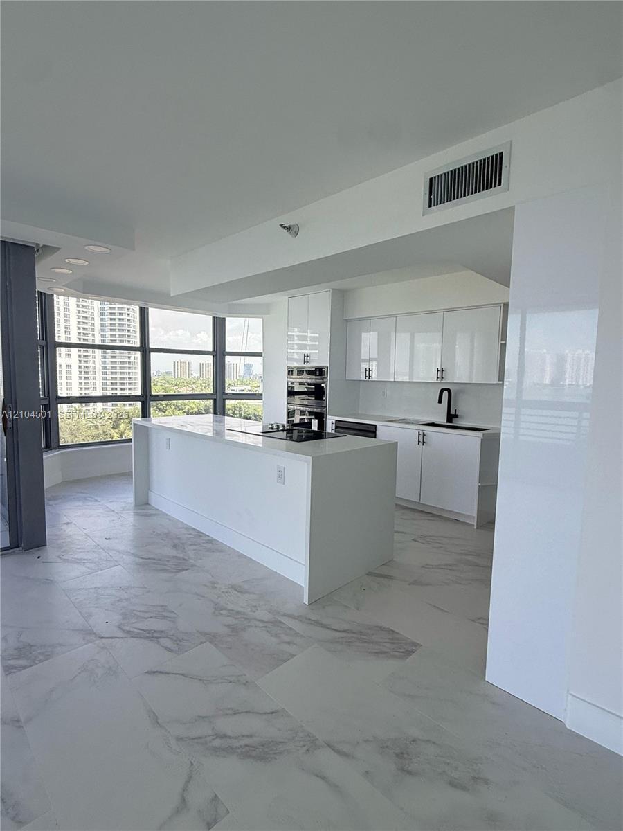 19101 NE 36th Ct # 1005, Aventura FL 33180