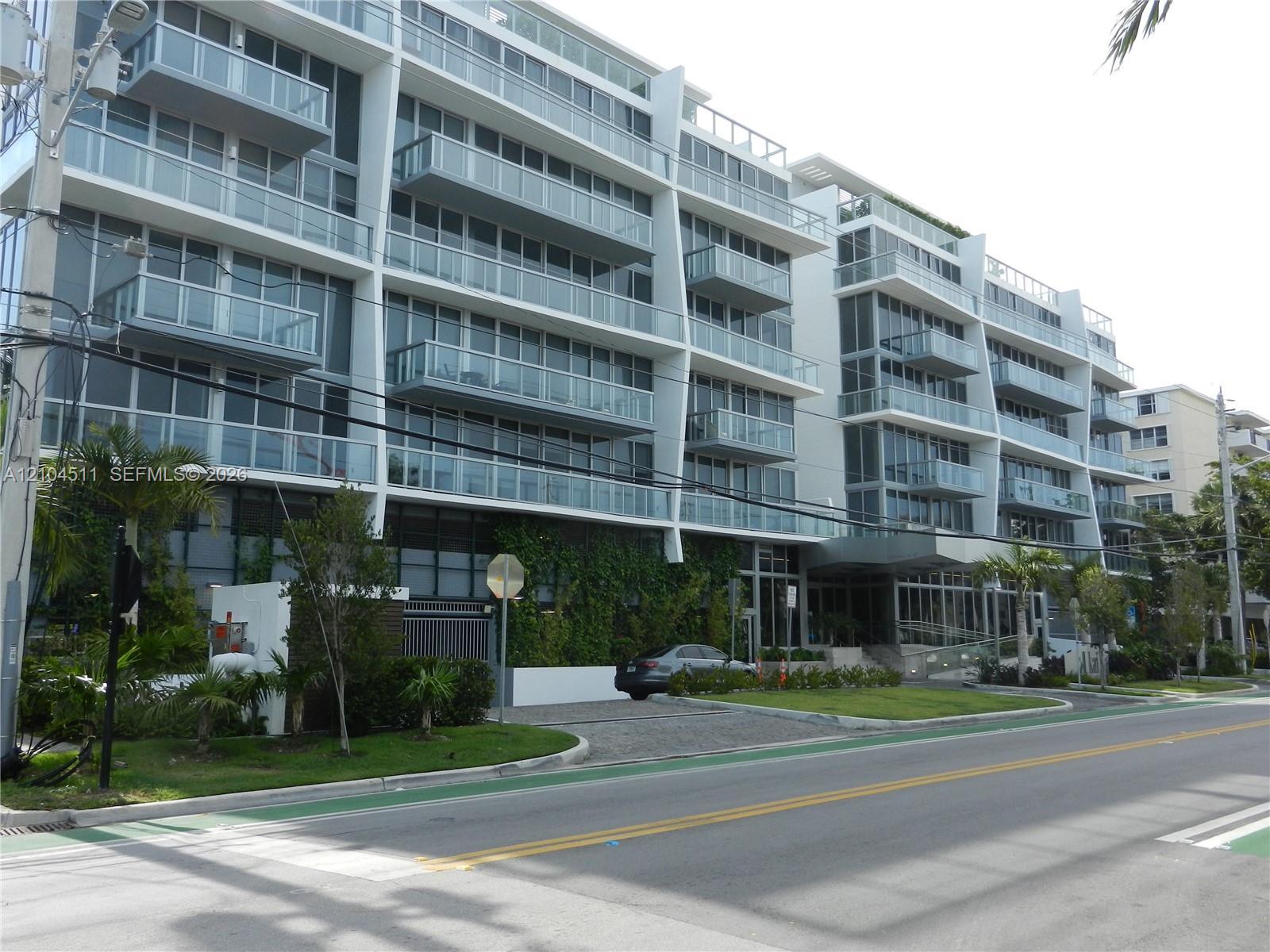 9940 W Bay Harbor Dr, Bay Harbor Islands FL 33154