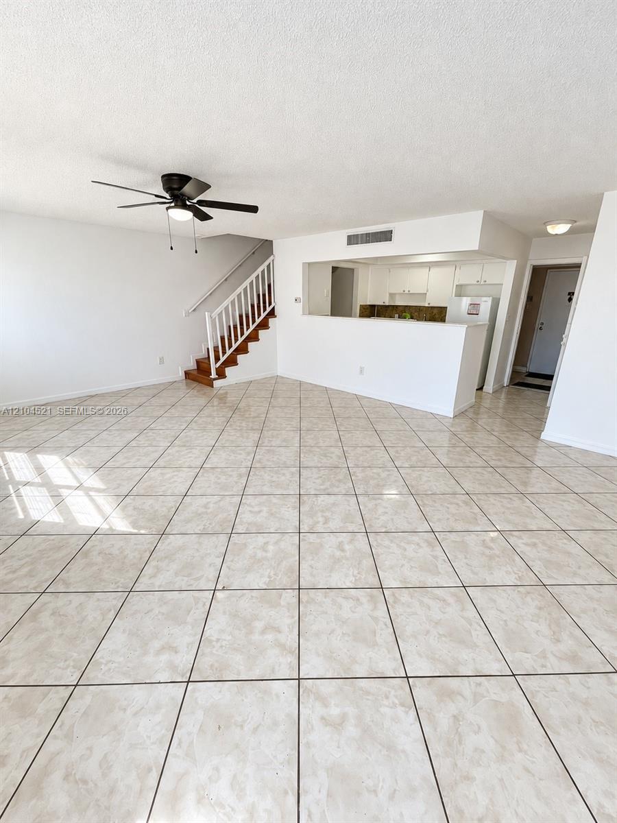 1305 W 53rd St # 405, Hialeah FL 33012