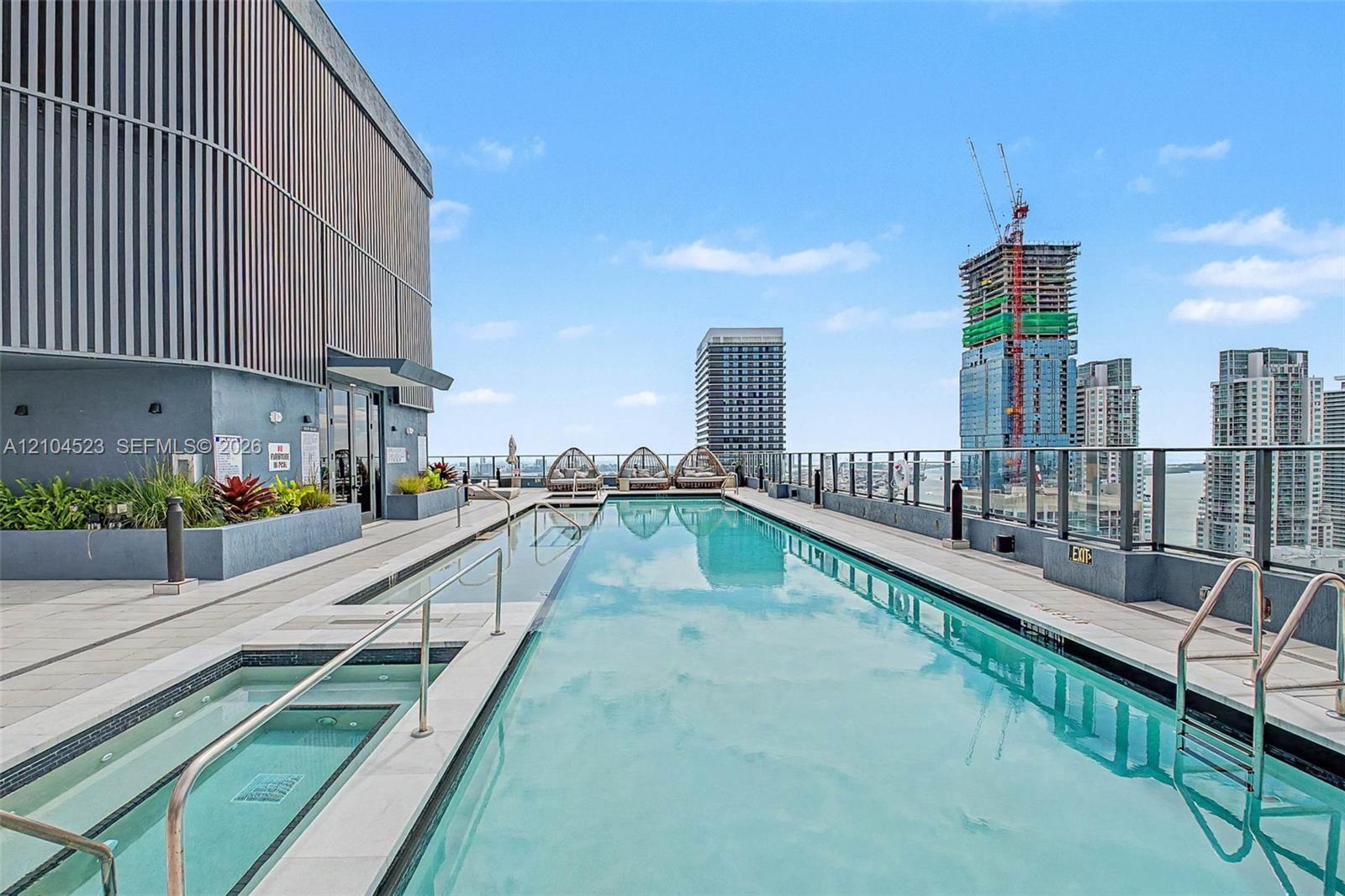 121 NE 5th St # 1701, Miami FL 33132
