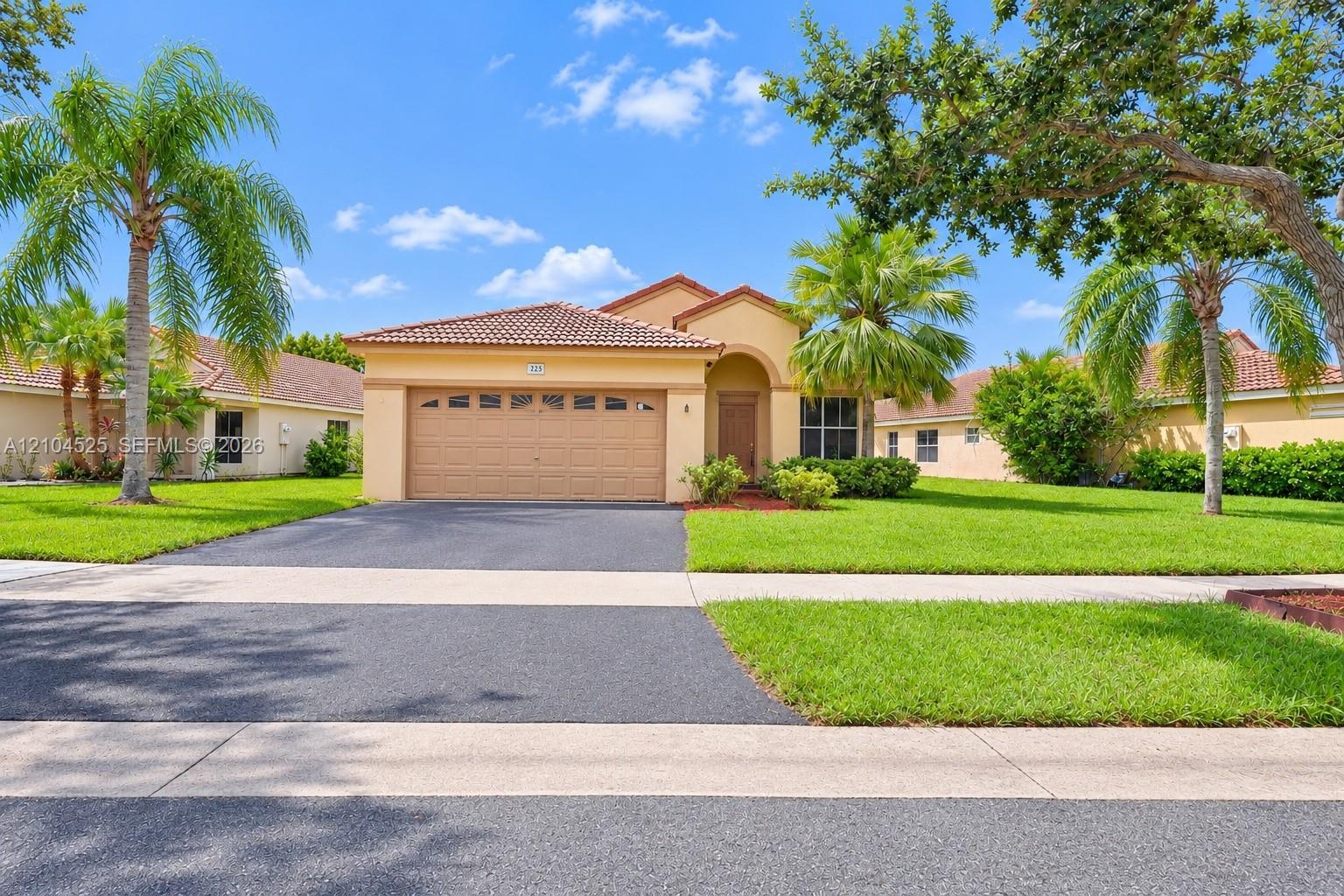 825 Falling Water Rd # 0, Weston FL 33326