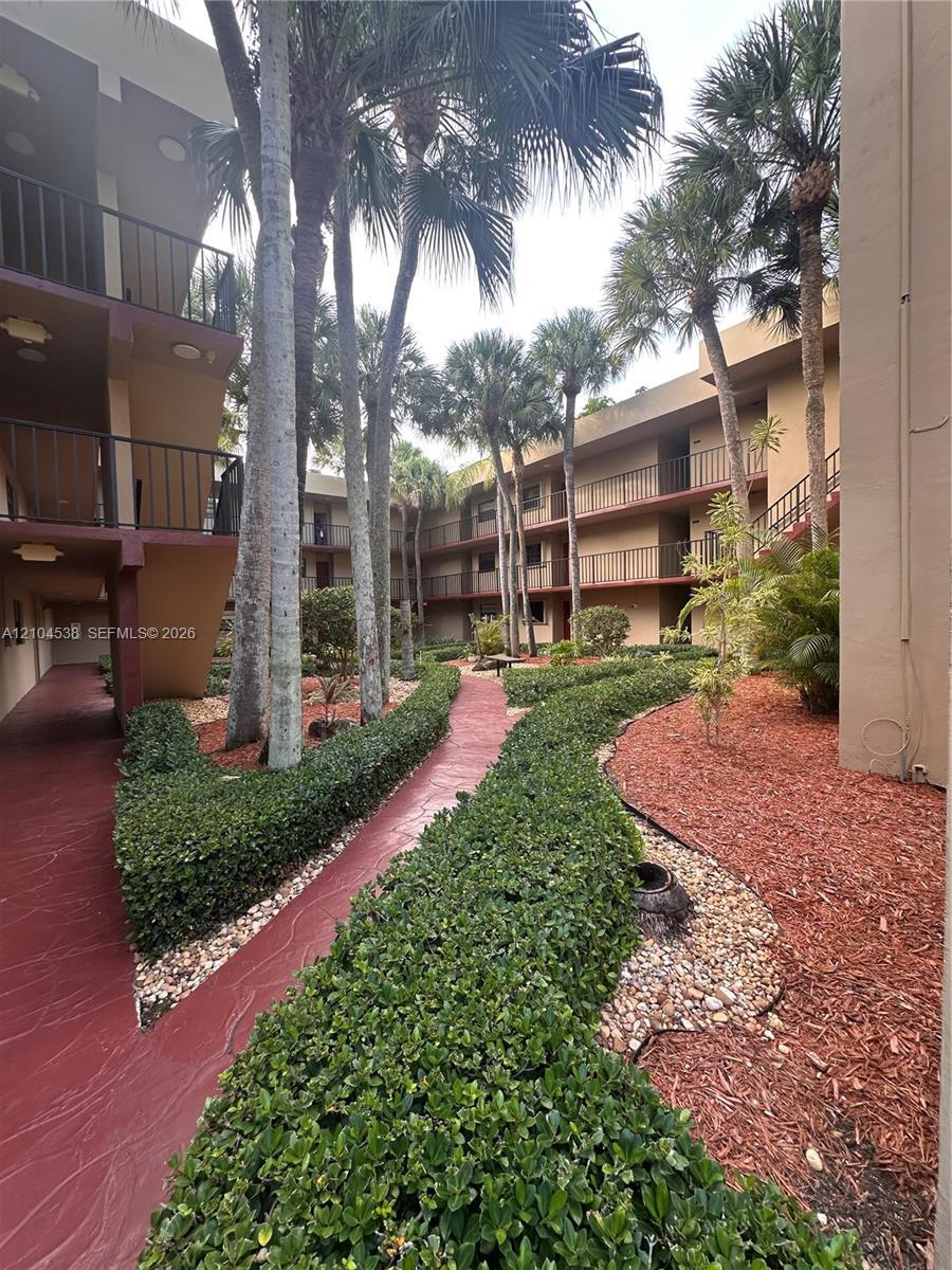 10845 SW 112th Ave # 211, Miami FL 33176