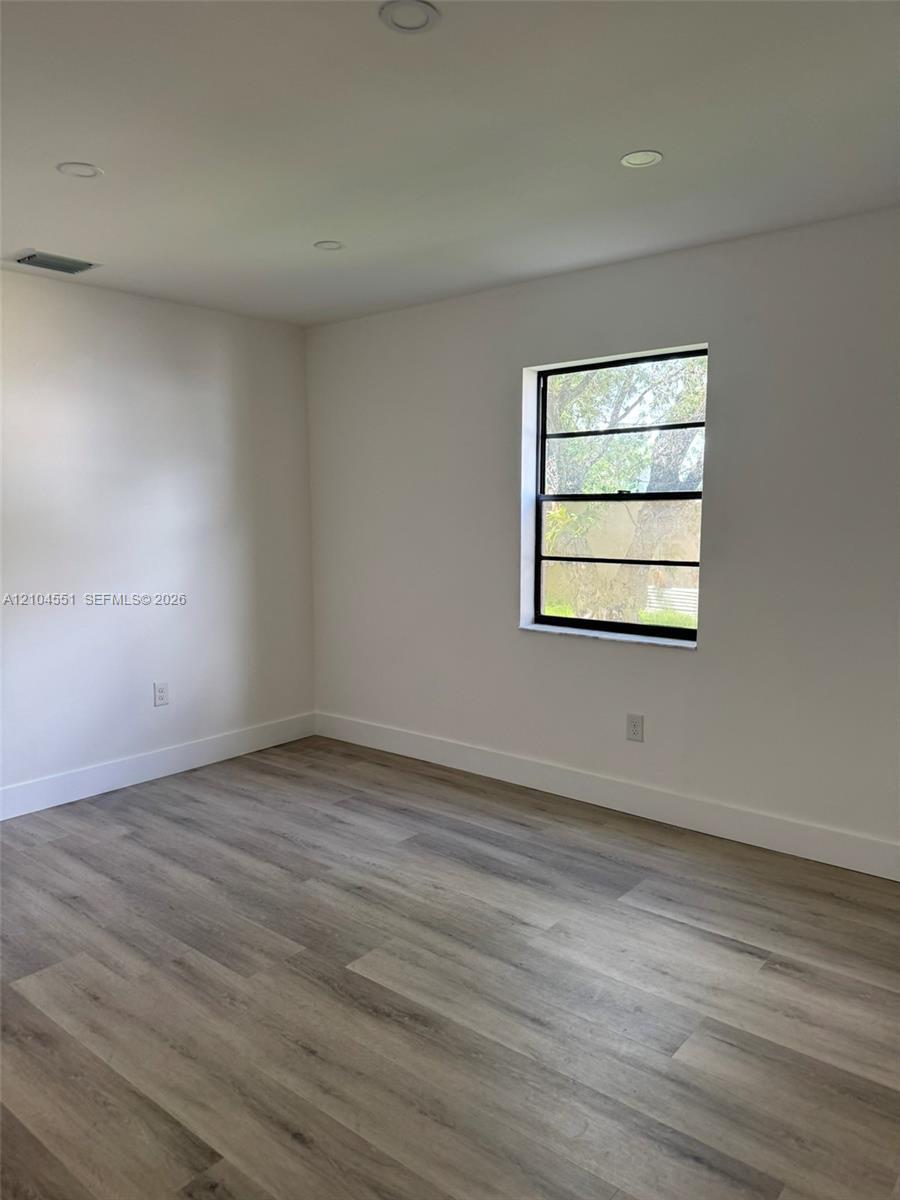 1320 W 46th St # 28, Hialeah FL 33012